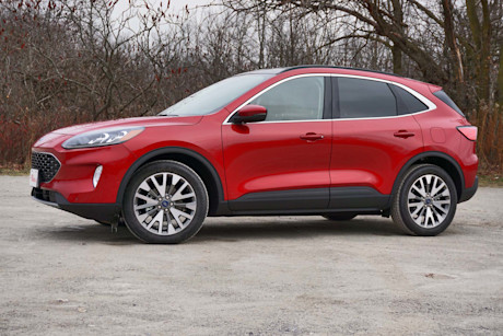 Editorial 2020 ford escape titanium 02 di
