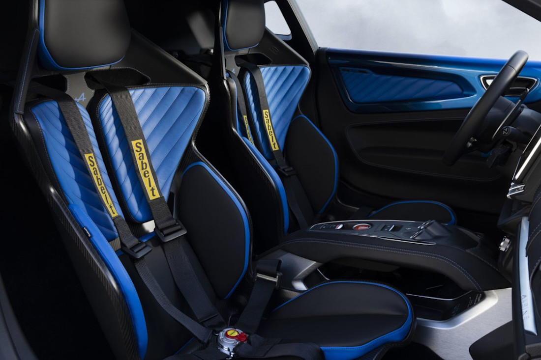 Alpine-A110-R-Ultime-2025 (2).jpg