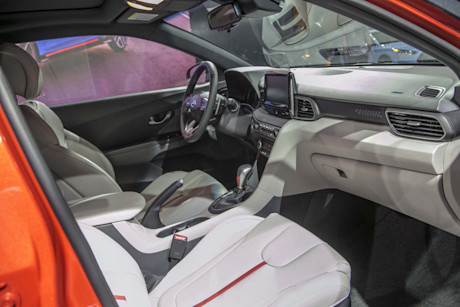 Editorial 2019 hyundai veloster 05 jw