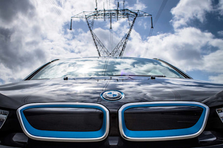Editorial 2016 bmw i3 w range extender bm 08