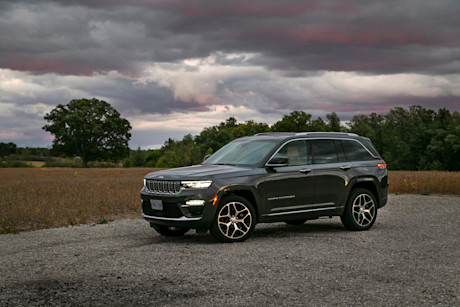 Editorial 2022 jeep grand cherokee summit reserve 02 jw