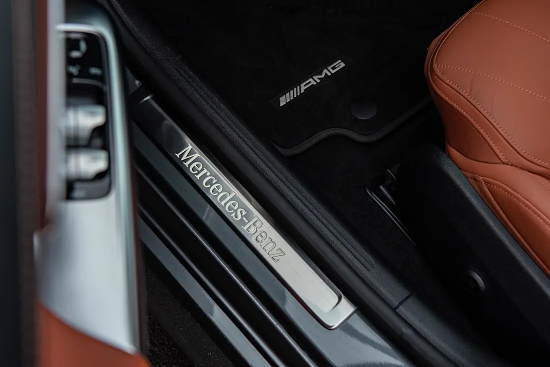 mercedes-c-200-limousine-2025-einstieg