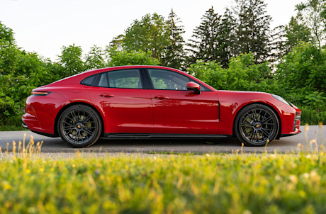 2025 Porsche Panamera GTS Review Body Image
