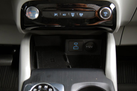 Editorial 2024 ford escape plug in hybrid td 240116 23 sha