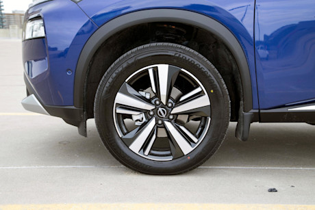 Editorial 2022 nissan rogue platinum awd 09 jw