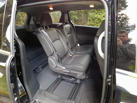 Editorial 2020 honda odyssey touring 28 sh