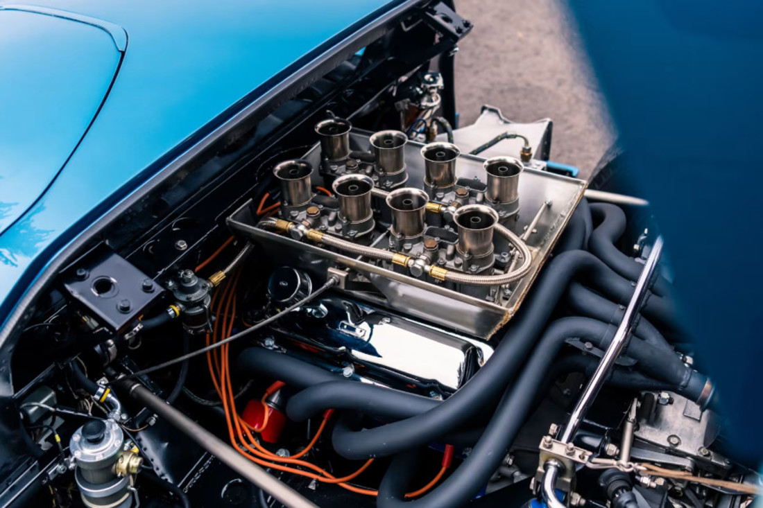 Ford-GT40-MkI-11966-autoscout24 (7).jpg