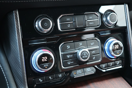 Editorial 2024 gmc yukon denali ultimate 17