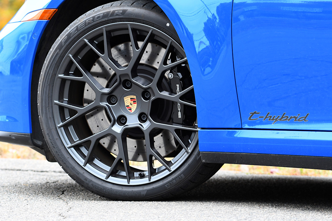 2027 Porsche 911 GTS T Hybrid - FD - DR - 261014 - 10.jpg