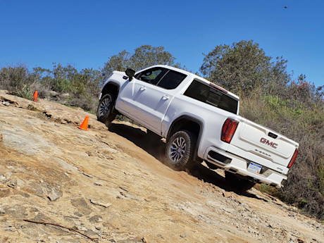 Editorial 2019 gmc sierra at4 04 sw