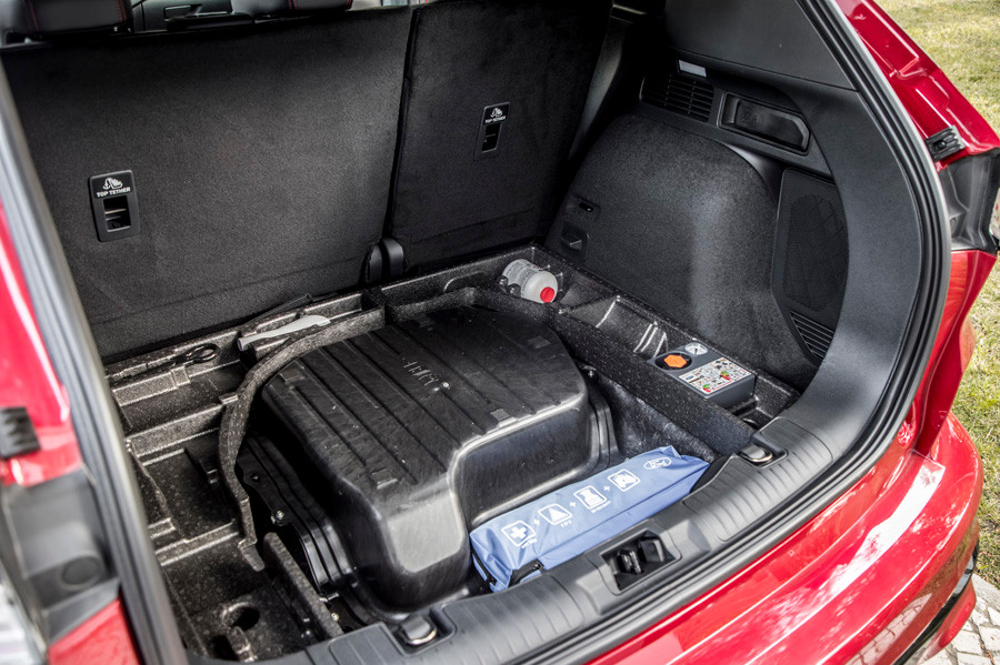 ford_kuga_st-line_x_ecoblue_hybrid_53.jpeg