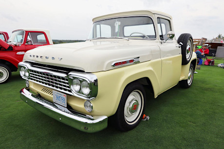 Editorial 01a 1958 mercury m 100 1