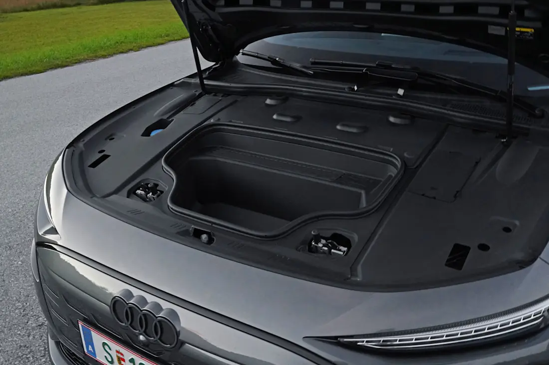 9 audi-a6-sportback-e-tron-quattro-frunk