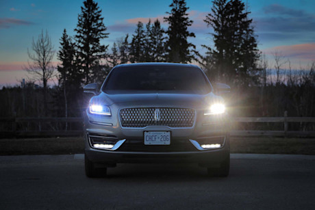Editorial 2019 lincoln nautilus reserve 02 ts