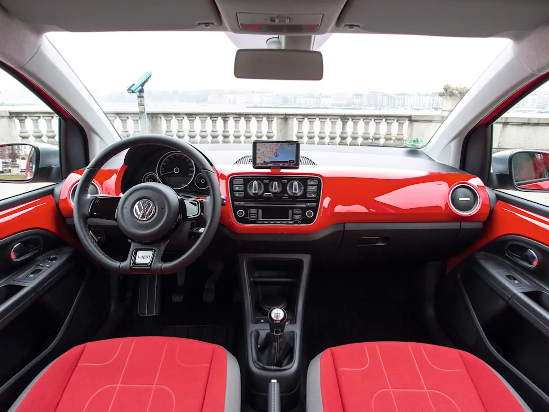 volkswagen cross up 18