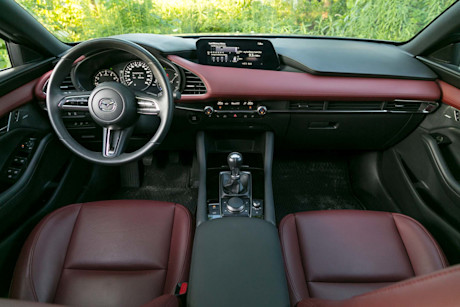 Editorial 2019 mazda3 sport gt 15 jw