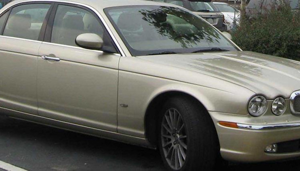 Jaguar Xj8