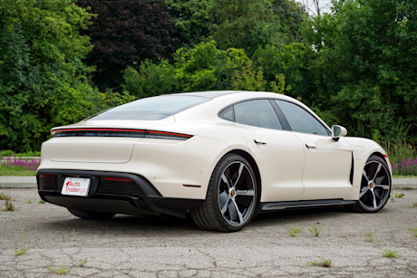 Editorial 2023 porsche taycan gts 230927 04 di