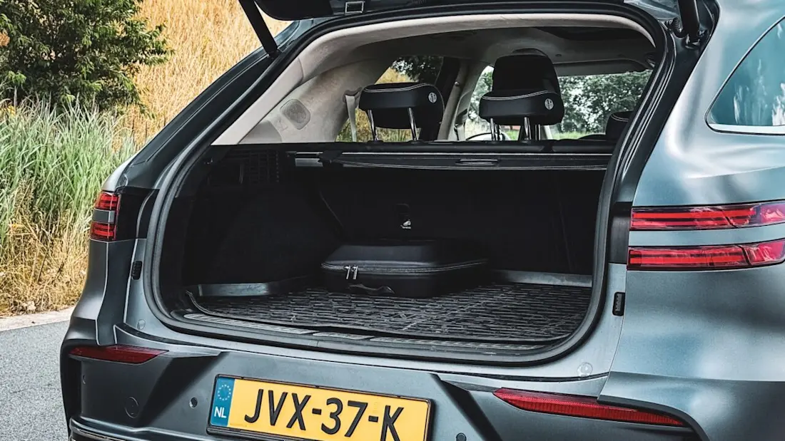 Genesis Electrified GV70