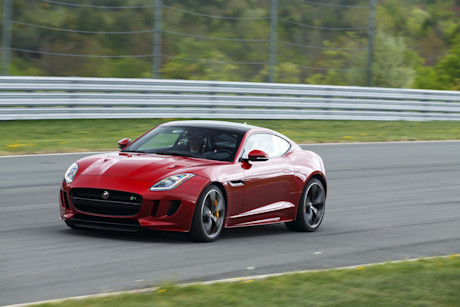 Editorial 13 bh 2016 jaguar f type r awd