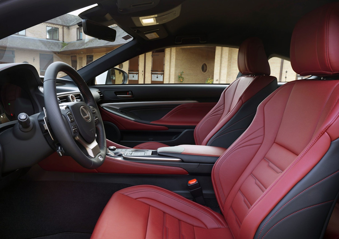 lexus-rc-200t-seats