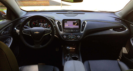 Editorial 16 pb 2016 chevrolet malibu hybrid