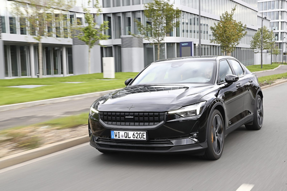 bmw-i4-polestar-2-2022-4.jpg