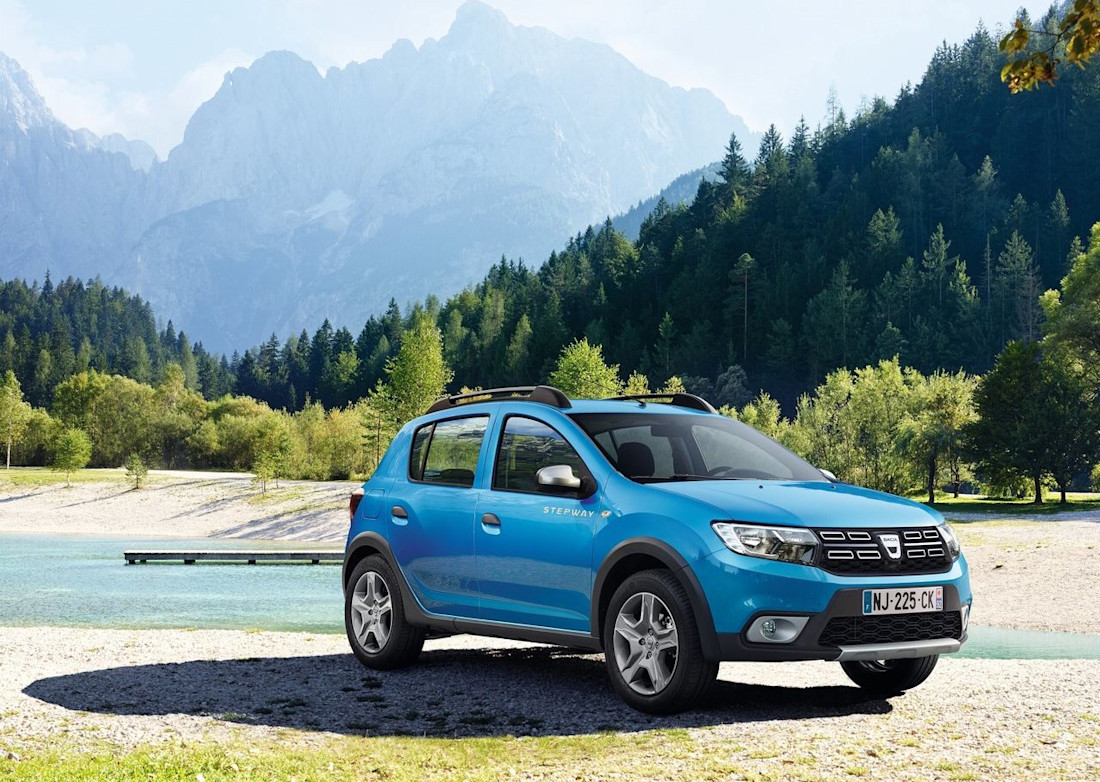 Dacia-Sandero_Stepway-2017-1280-01.jpg