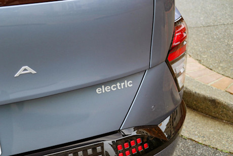 Editorial 2024 hyundai kona electric ultimate fd 231215 19 jm