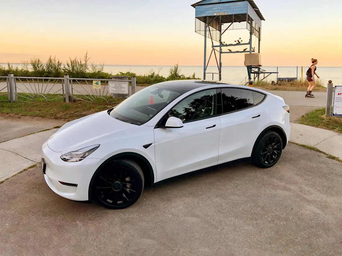 Editorial 2020 tesla model y long range awd 04 mb