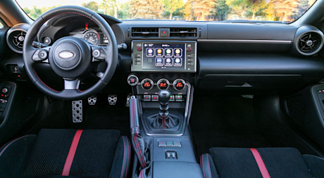 Editorial 2022 subaru brz sport tech 19 jw