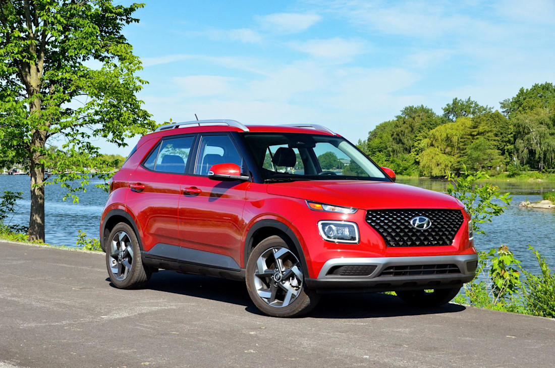 Editorial 2023 hyundai venue ultimate td fr 230801 02 va