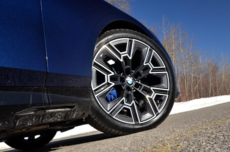 BMW i5 M60 xDrive 2024 : essai routier Image