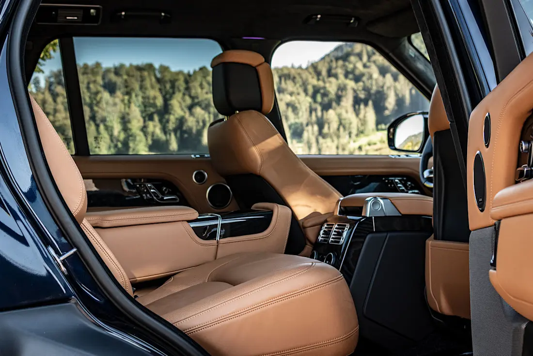 Range-Rover-SDV8-Autobiography-Rearseats Range-Rover-SDV8-Autobiography-Rearseats