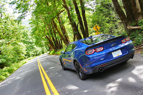 Editorial 2019 chevrolet camaro 1lt coupe 06 dh
