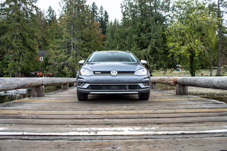 Editorial 2017 volkswagen golf alltrack 05 bm