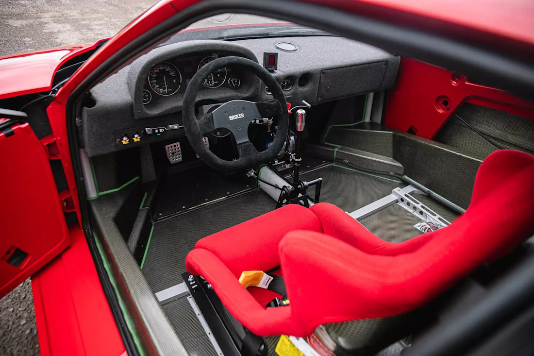 Ferrari-F40-V12-GTR-Simpson-1992 (3).jpg