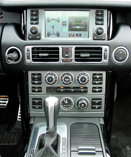 Editorial 2007 land rover range rover supercharged pb 04