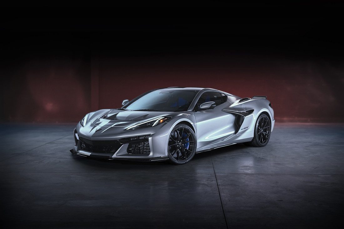 2026 Corvette ZR1X is a Hybrid AWD Rocket with 1,250 HP Image