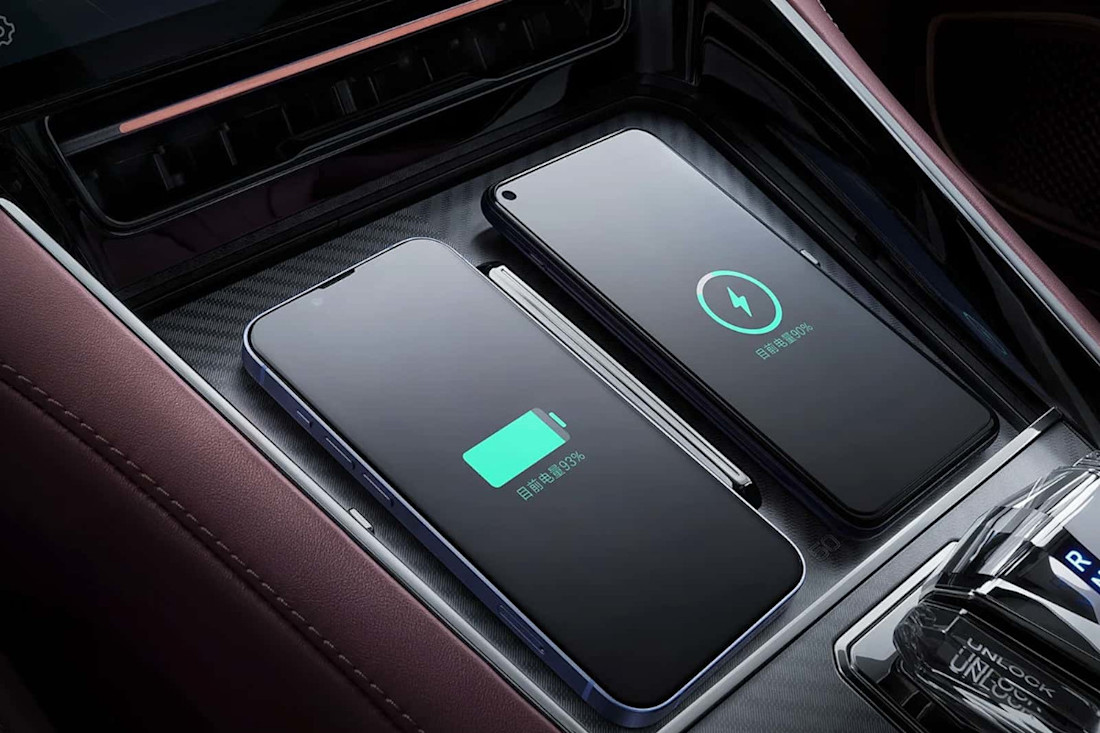 denza-z9-gt-interior (9).jpg