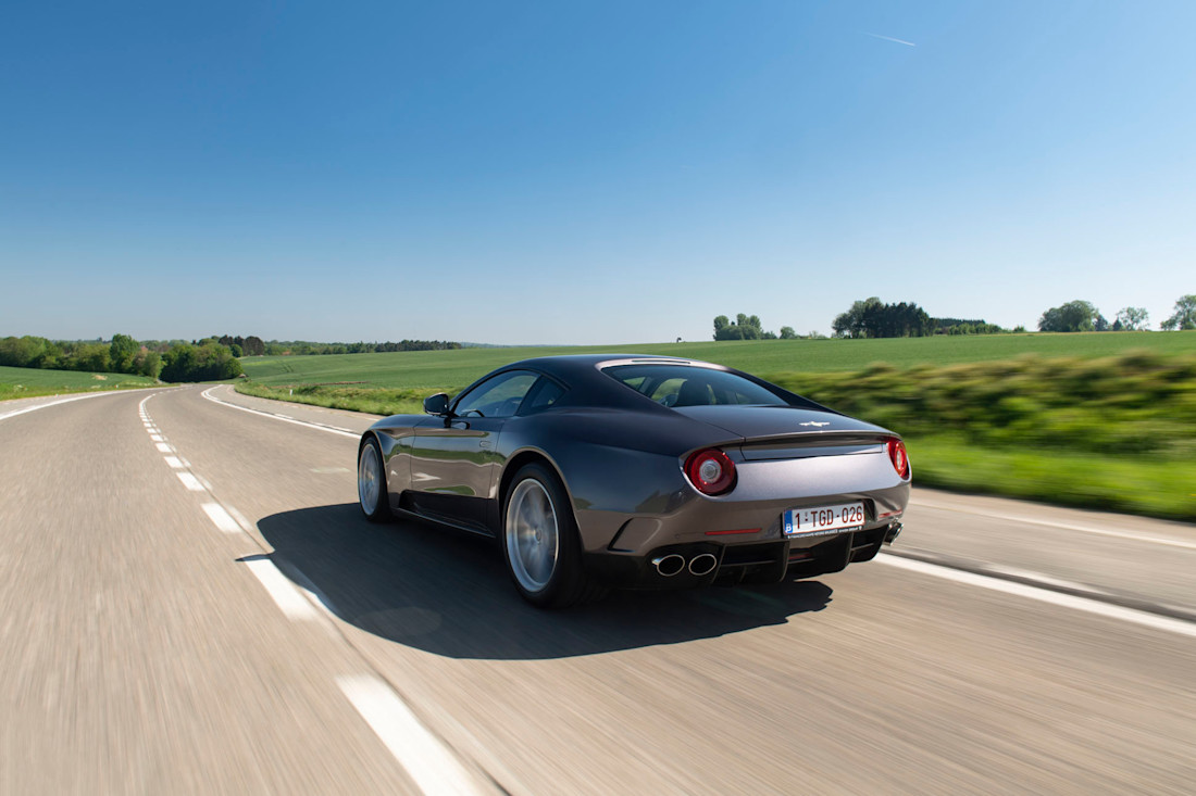 Touring_Superleggera_Berlinetta_Lusso-17.jpg