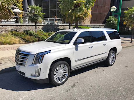 Editorial 2017 cadillac escalade esv platinum 02 mb
