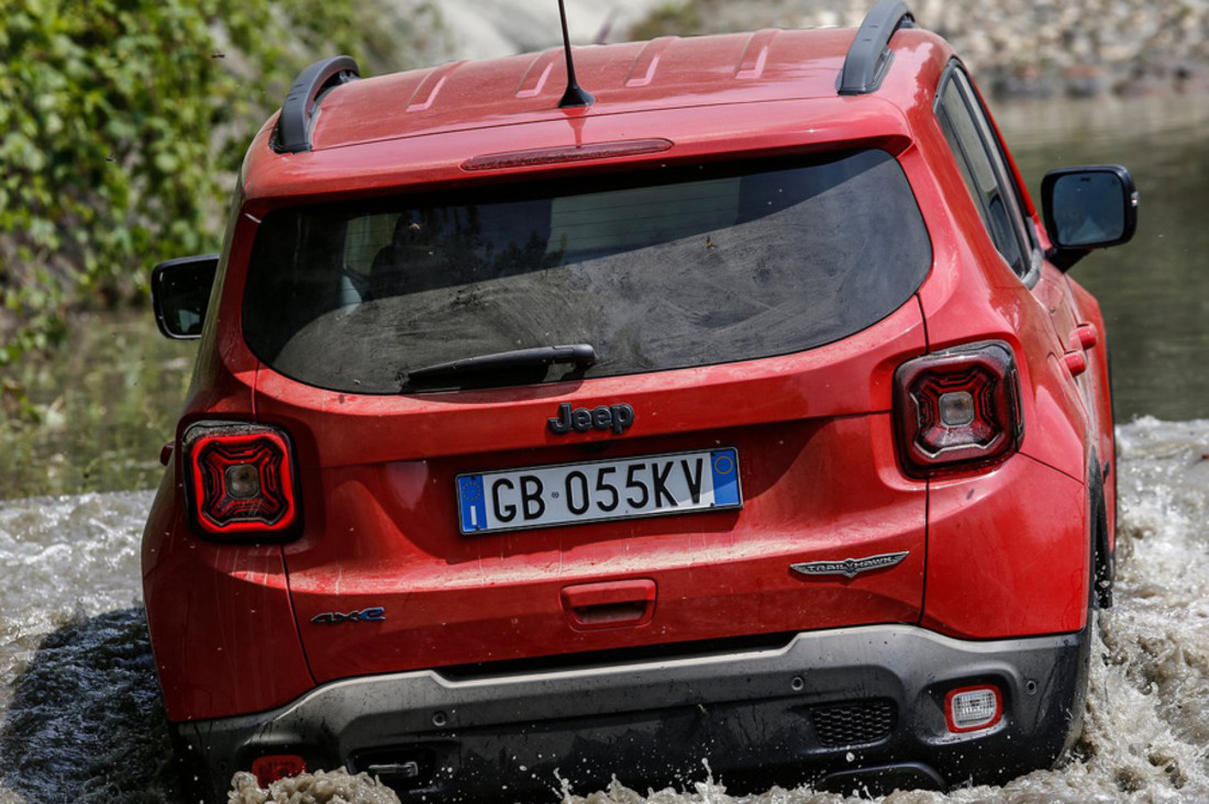Jeep-Renegade_4xe-2021-1280-0d.jpg