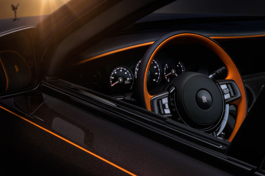 Rolls-Royce-black-Badge-Ghost-Ékleipsis (4).jpg