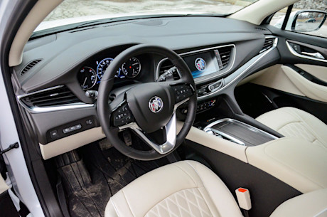Buick Enclave Avenir 2022 : essai routier Body Image