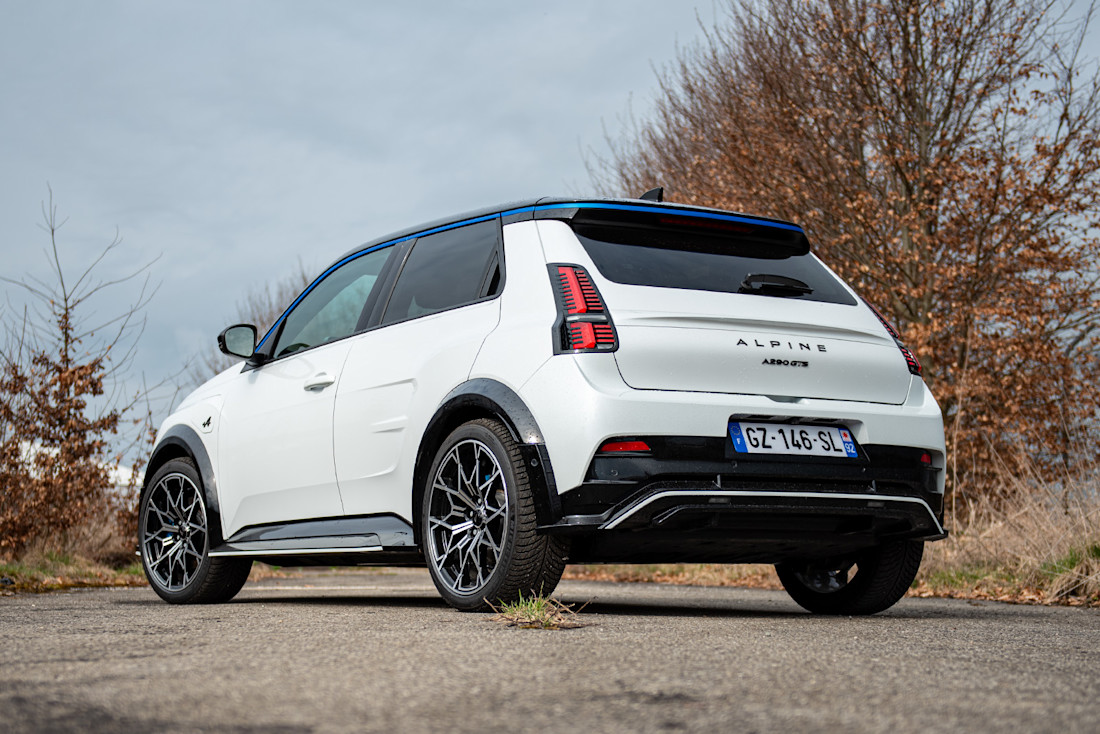 alpine-a290-2025-seite-heckansicht