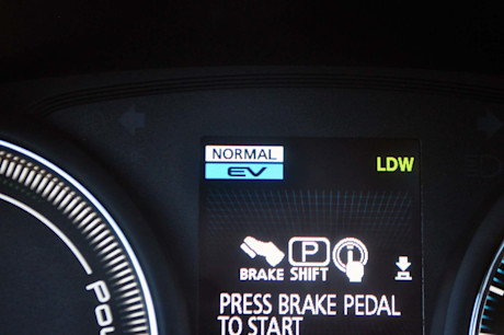 Editorial 2018 mitsubishi outlander phev gt s awc 50 mb