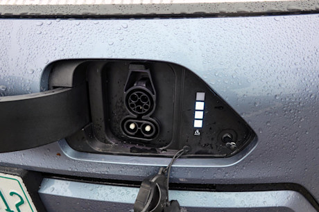 Editorial 2024 hyundai kona electric ultimate fd 231215 18 jm