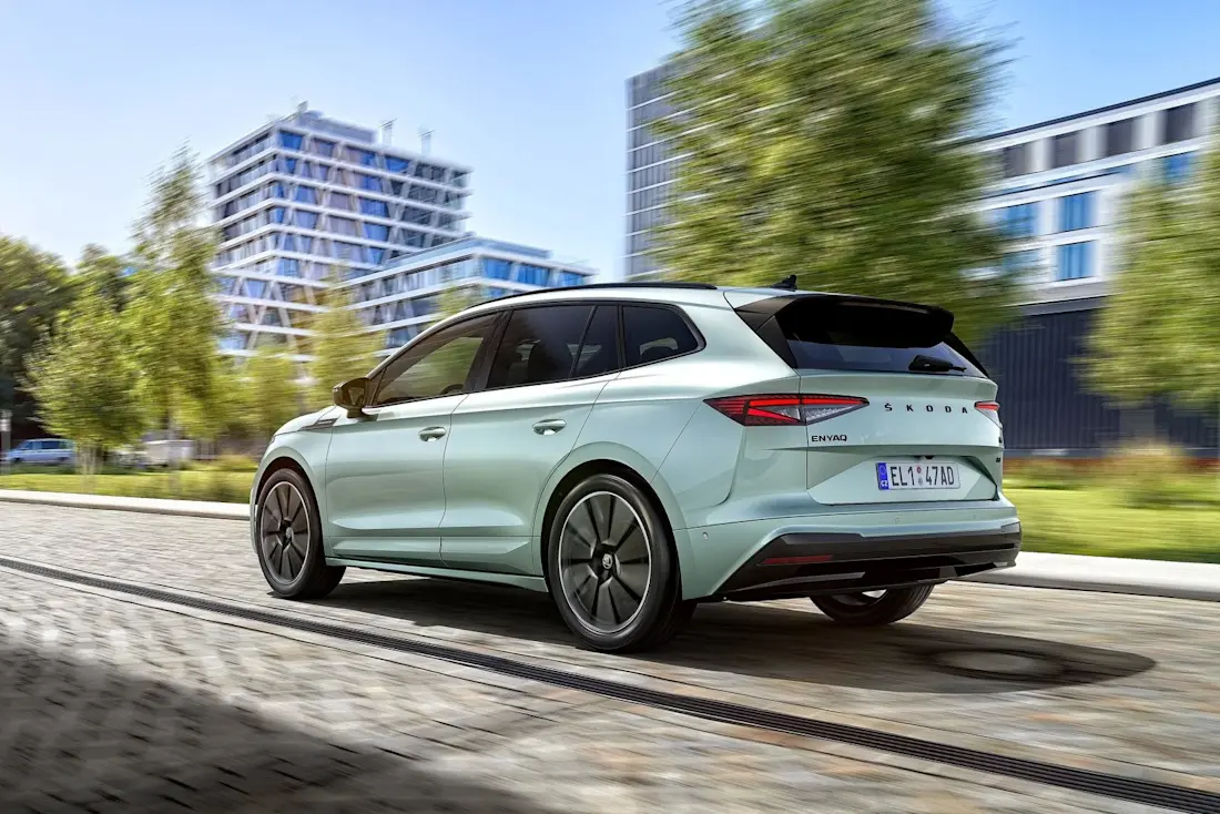 Skoda-Enyaq-iV-Rear-Side Skoda-Enyaq-iV-Rear-Side