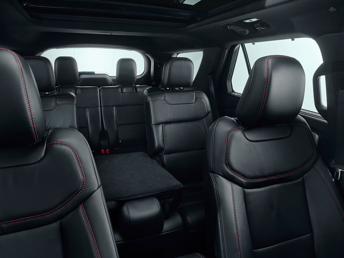 2019FordExplorer_4-LOW.jpg